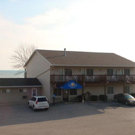 Algoma Beach Motel Exterior photo