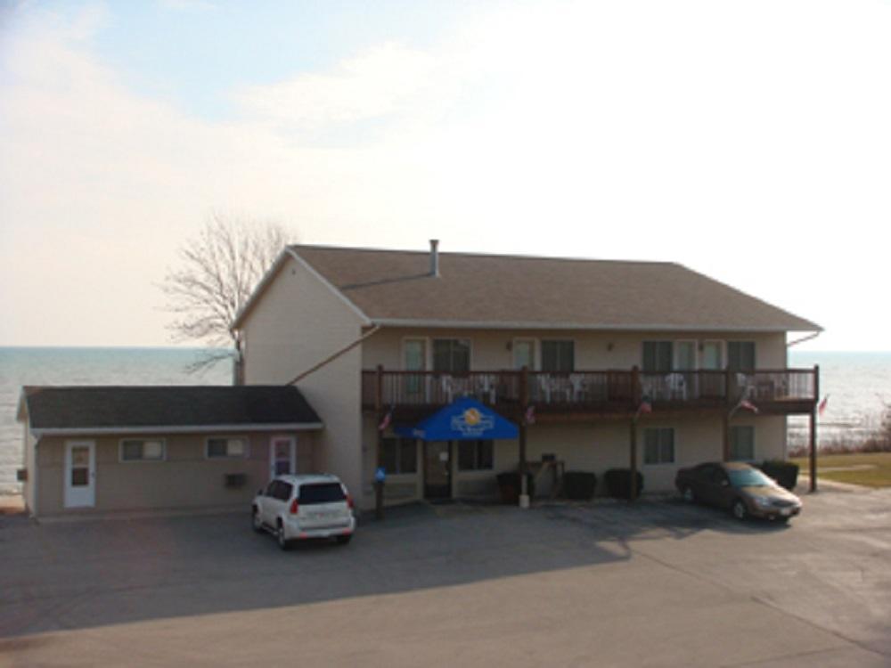 Algoma Beach Motel Exterior photo