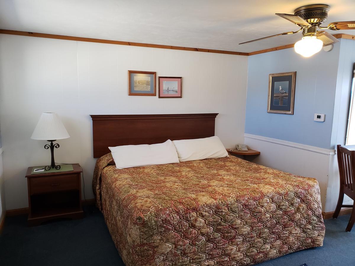 Algoma Beach Motel Exterior photo