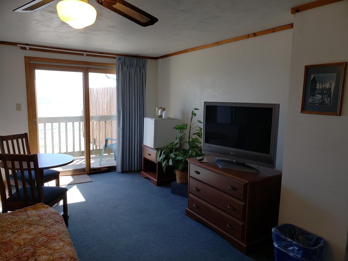 Algoma Beach Motel Exterior photo