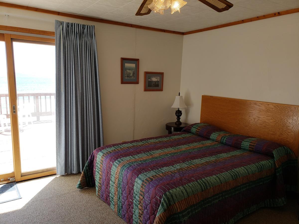 Algoma Beach Motel Exterior photo